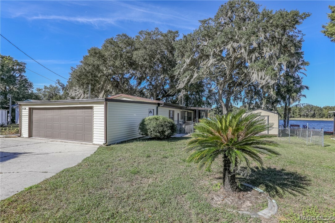 Property Photo:  4126 N Bluewater Drive  FL 34442 