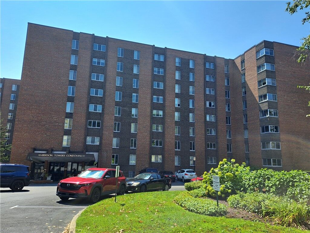 Property Photo: 5 Bayard 316 PA 15213