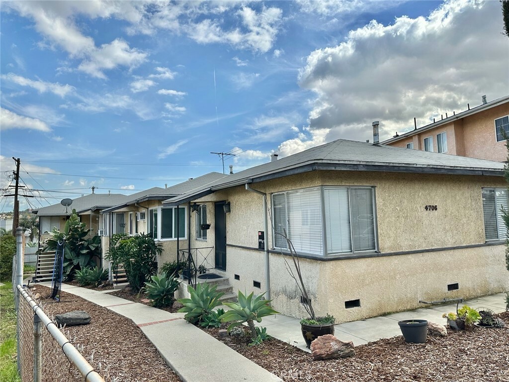 Property Photo:  4706 Catalpa Street  CA 90032 