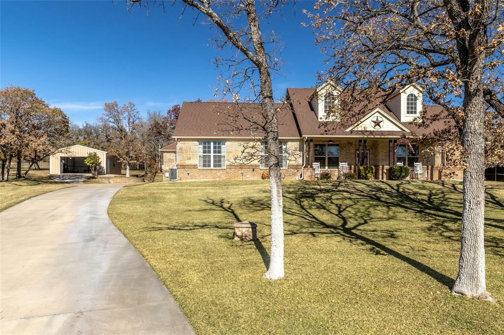 Property Photo:  196 Wood Oak Trail  TX 76088 