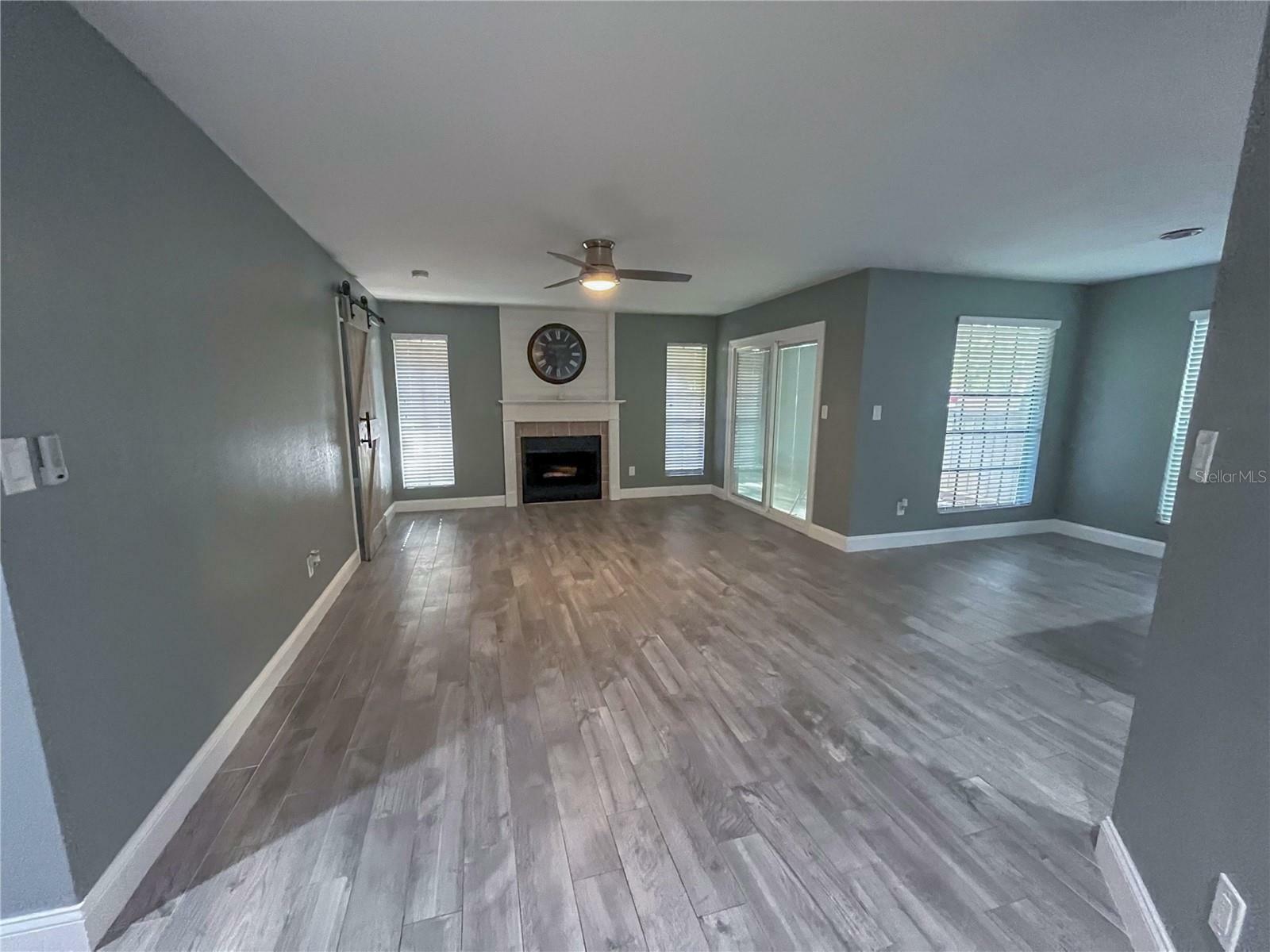 Property Photo:  8605 Mallard Reserve Drive 101  FL 33614 