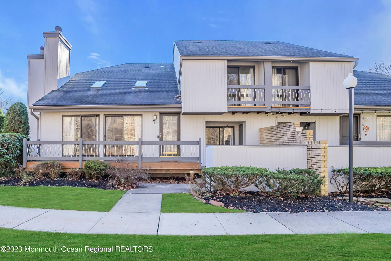 Property Photo: 32 White Oak Court NJ 08852