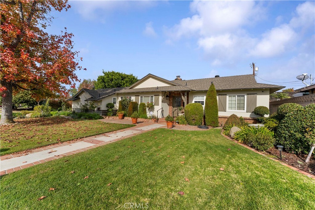 Property Photo:  727 E Navilla Place  CA 91723 