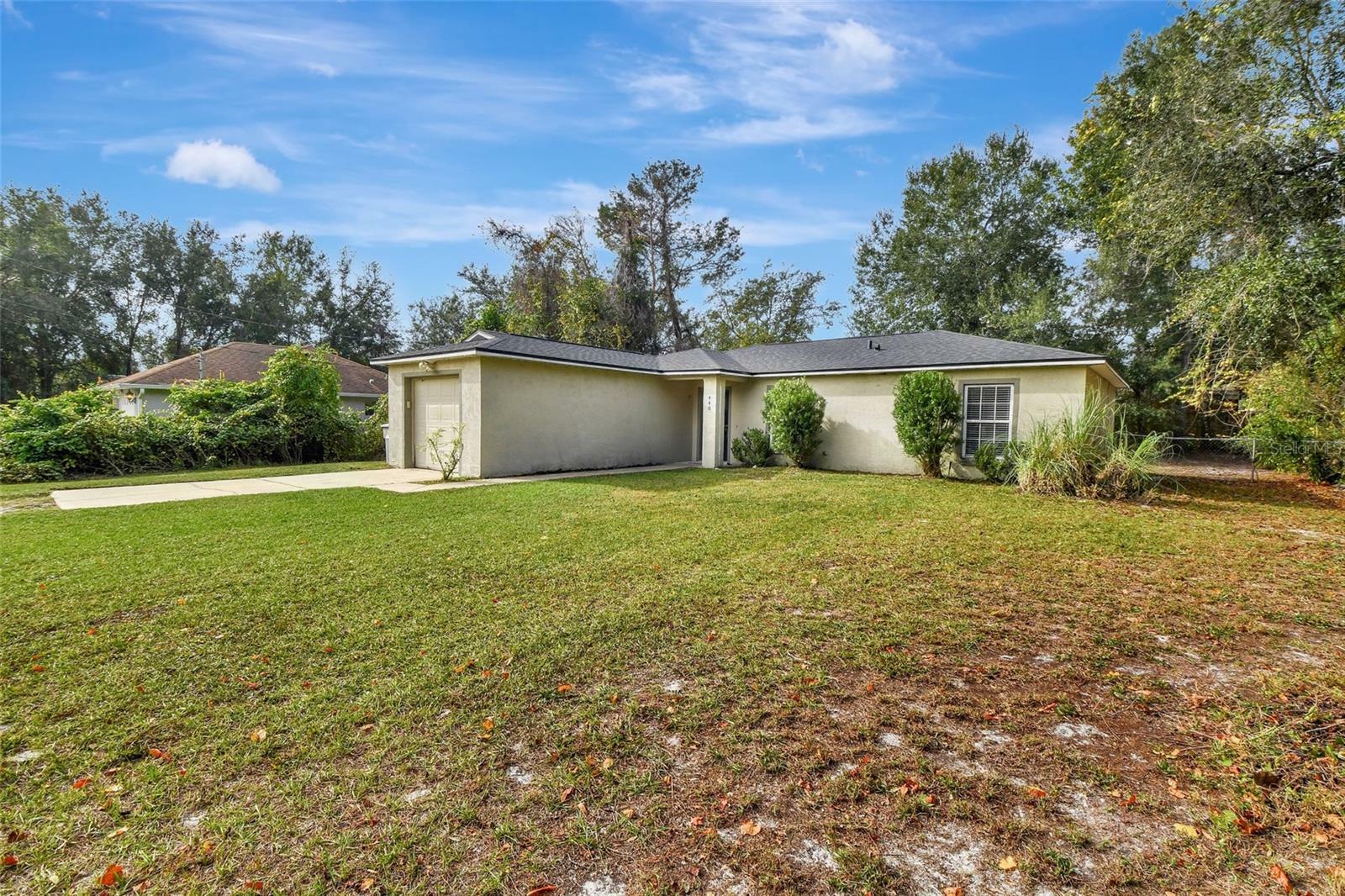Property Photo: 440 S Cedar Avenue FL 32763