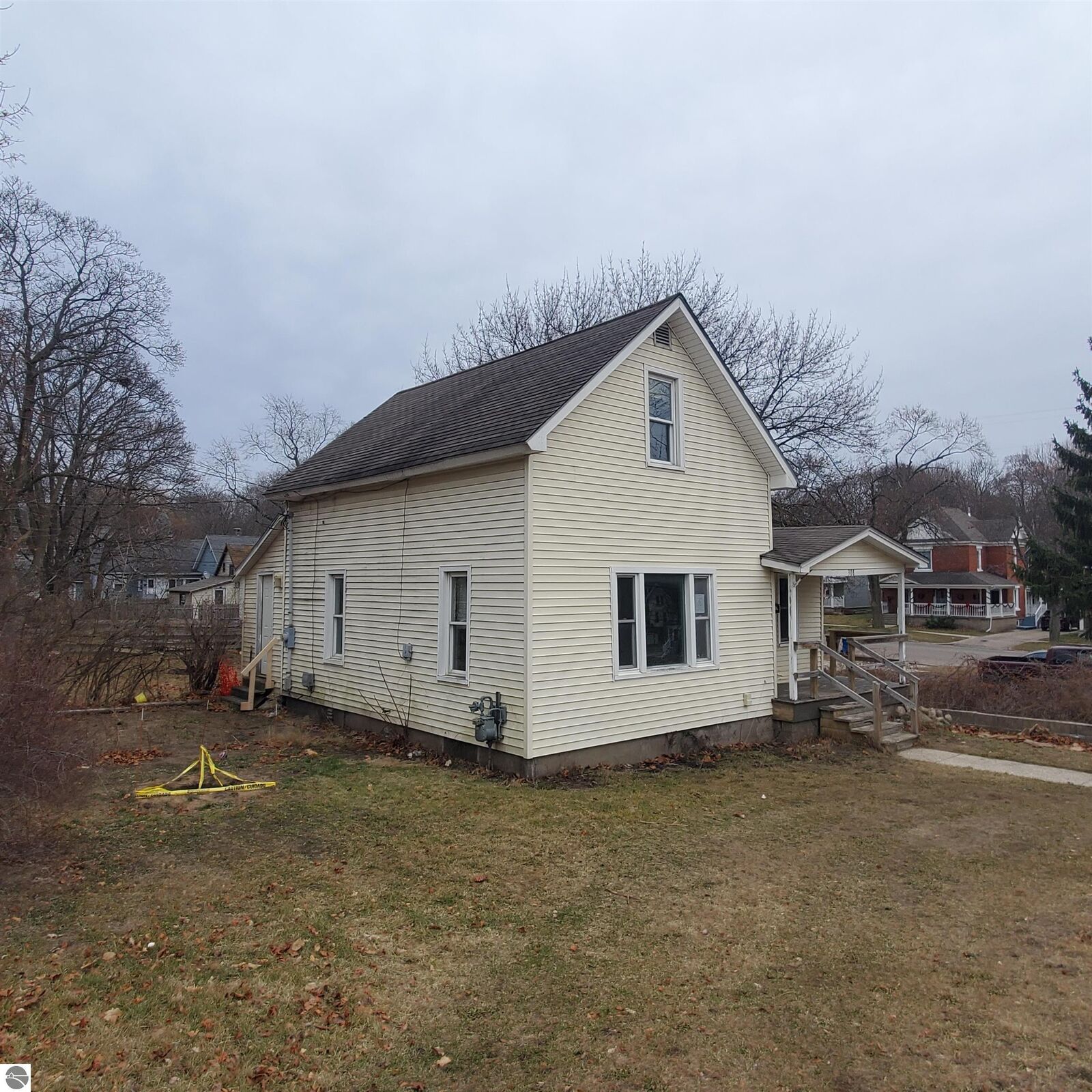 Property Photo:  308 N Park Street  MI 49601 