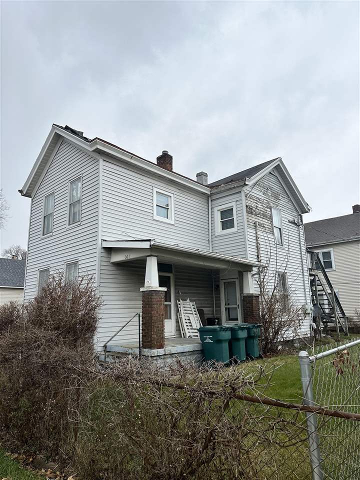 Property Photo:  301 - 301 1/2 S 9th Street  IN 47374 