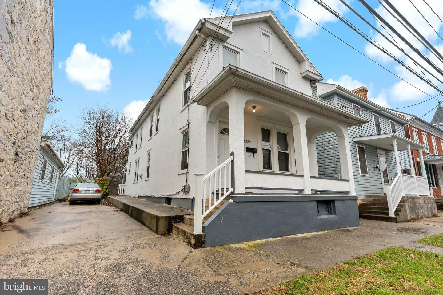 Property Photo:  511 1/2 W John Street  WV 25401 