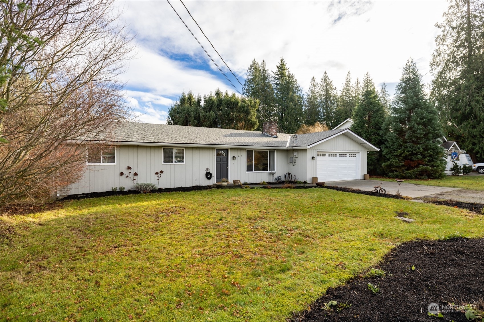 Property Photo:  219 N Ball Street  WA 98284 