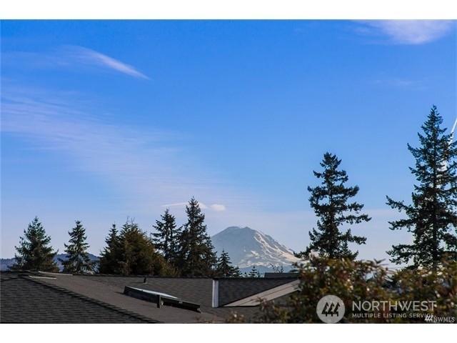 Property Photo:  9631 Hilltop Road  WA 98004 