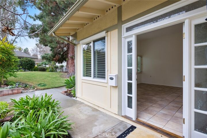 Property Photo:  191 Avenda Majorca C  CA 92637 