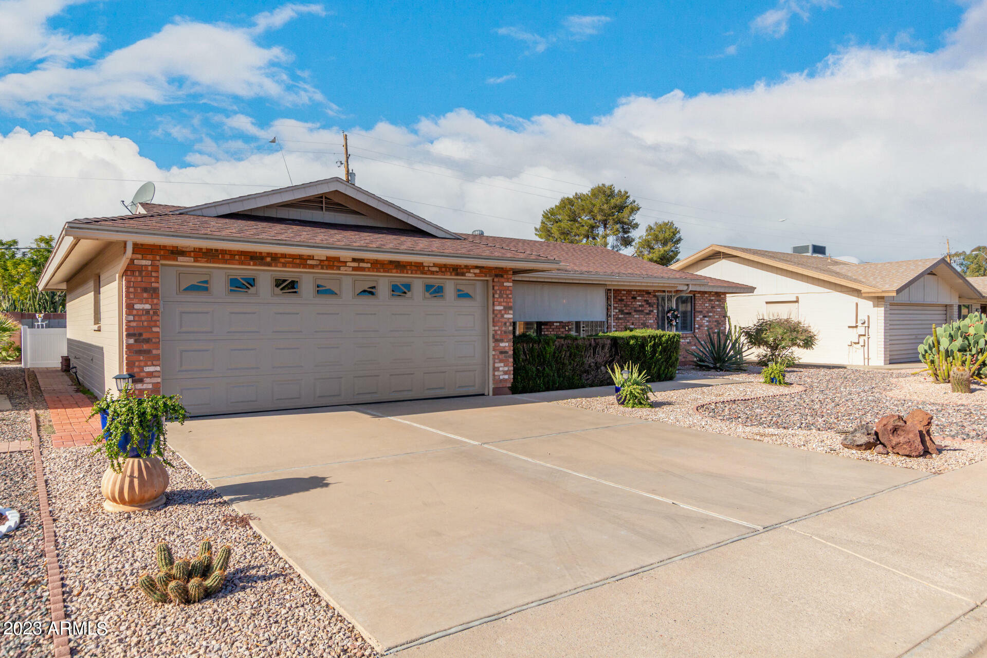 Property Photo:  910 S Portland Circle  AZ 85206 