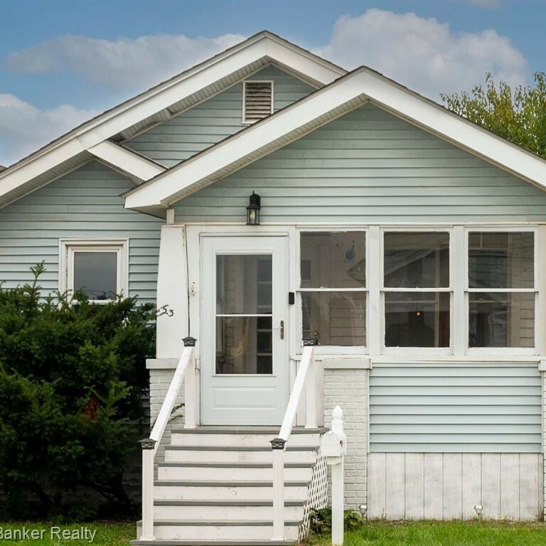 Property Photo: 53 E Goulson Avenue MI 48030