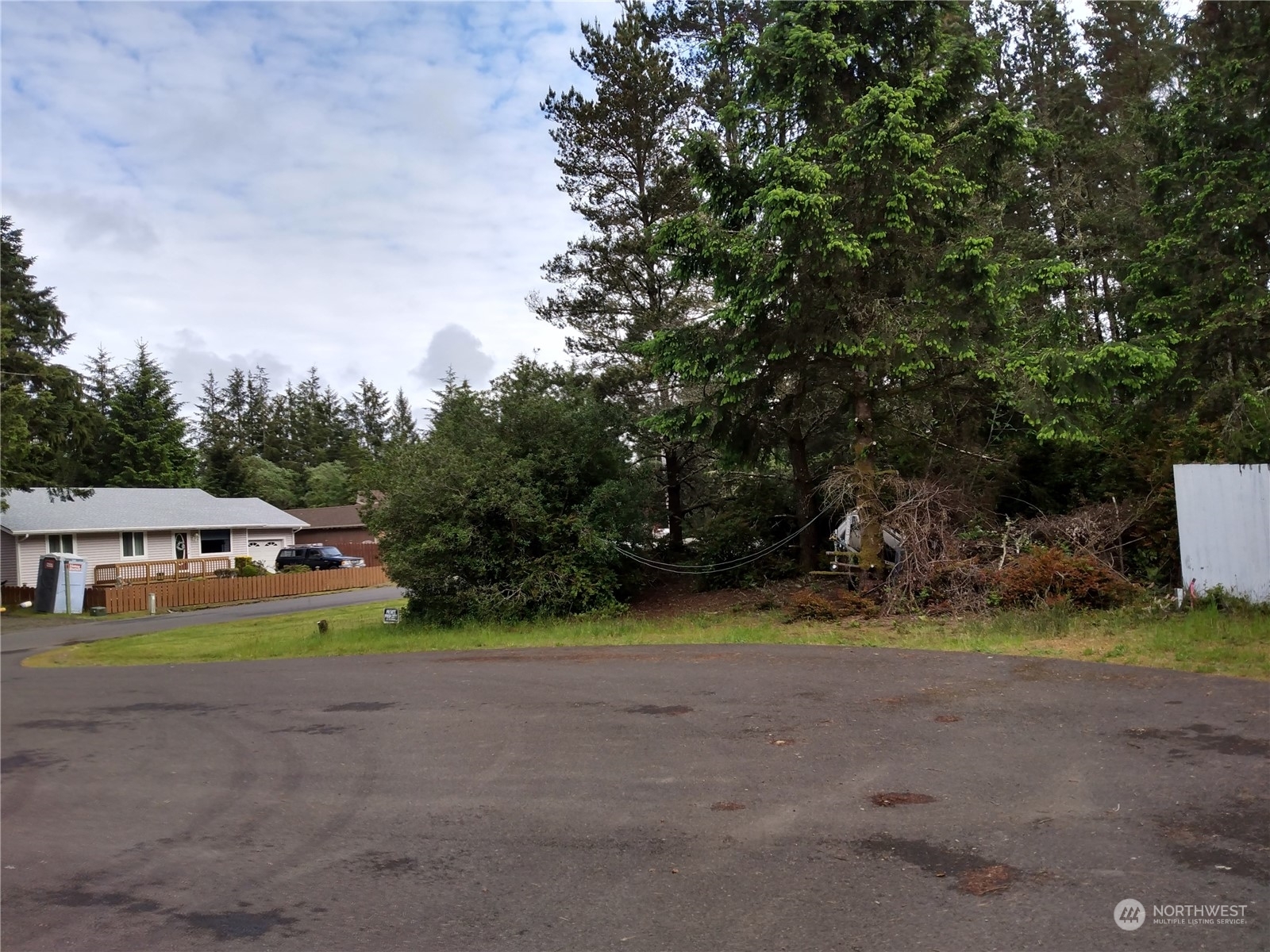 Property Photo:  613 Woodland Loop NE  WA 98569 