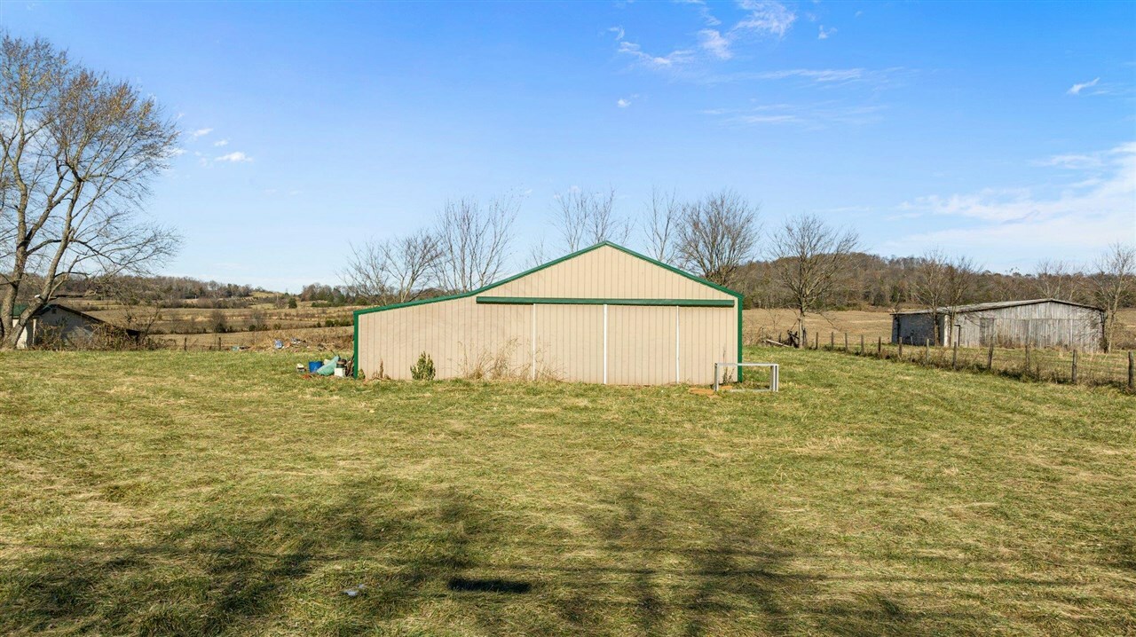 Property Photo:  18996 Louisville Road  KY 42160 