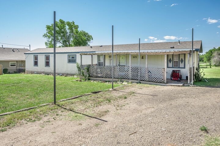 Property Photo:  317 W Studebaker Avenue  TX 79108 
