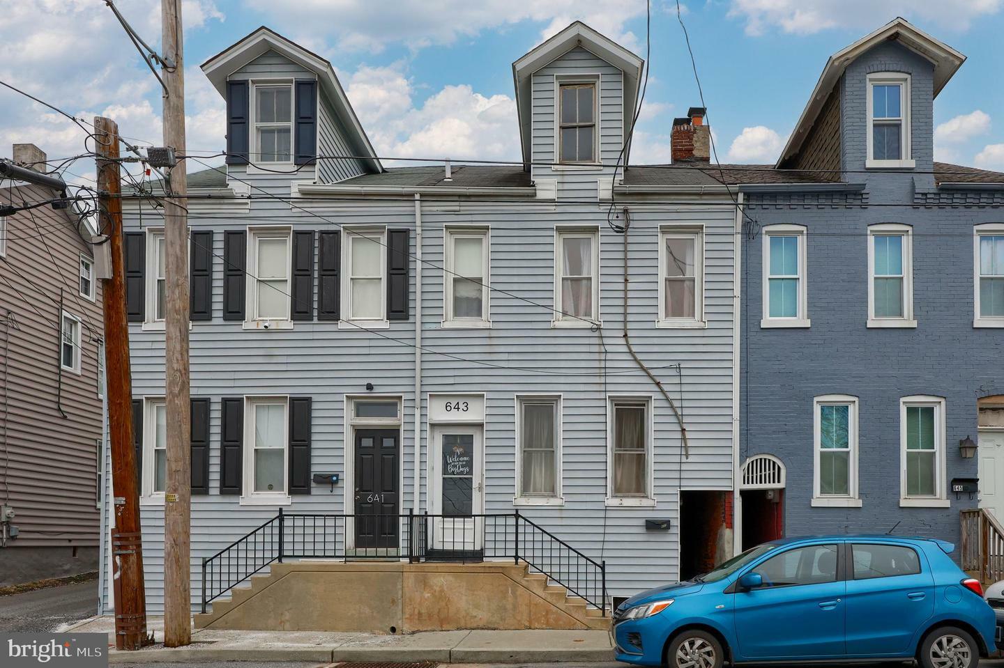 Property Photo:  643 Plane Street  PA 17512 