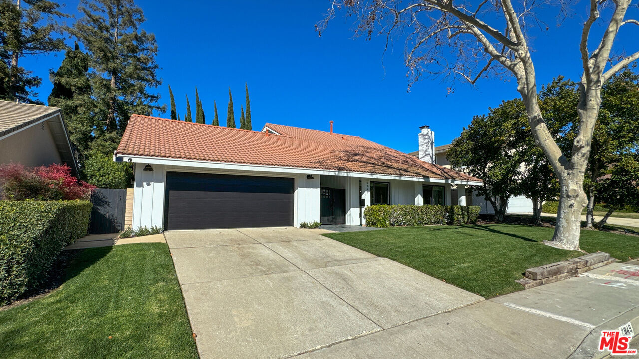 Property Photo:  2849   Great Smokey Ct  CA 91362 