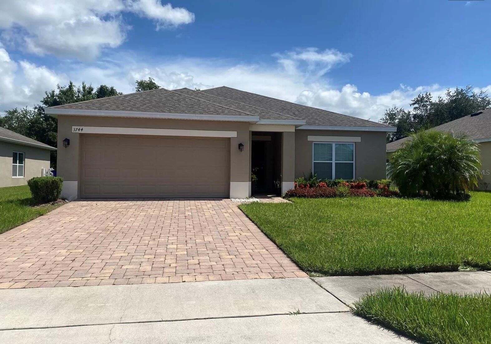 Property Photo:  3744 Briarwood Estates Circle  FL 34772 