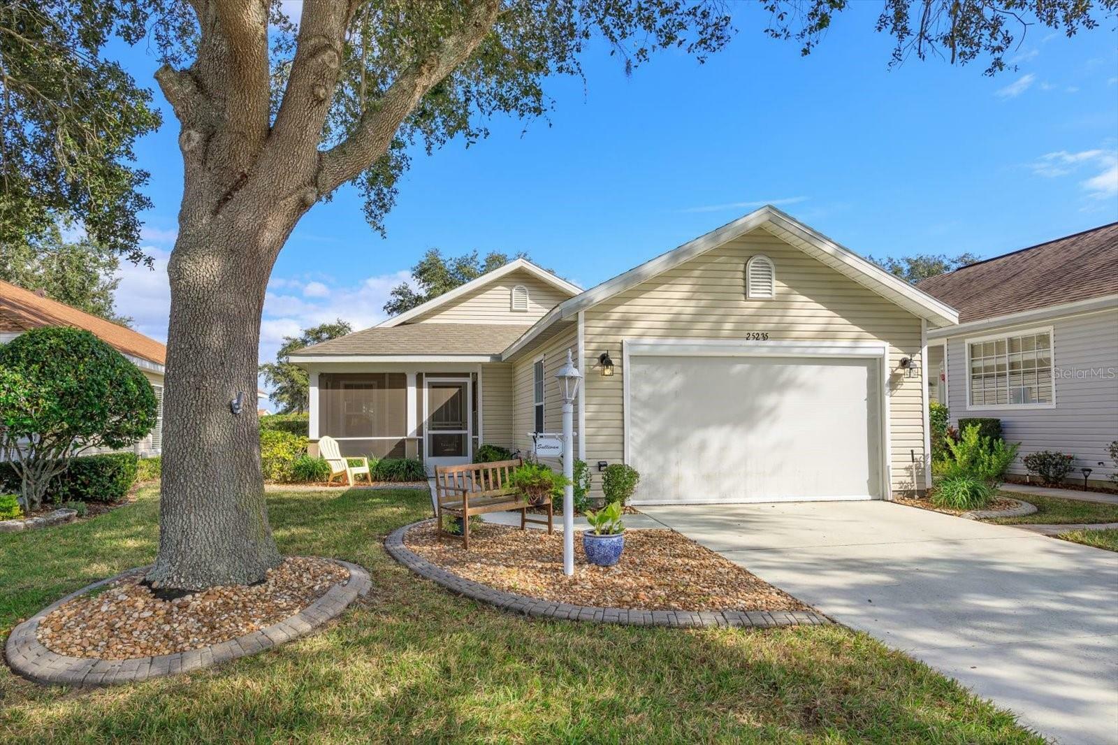 Property Photo:  25235 Cranes Roost Cir  FL 34748 