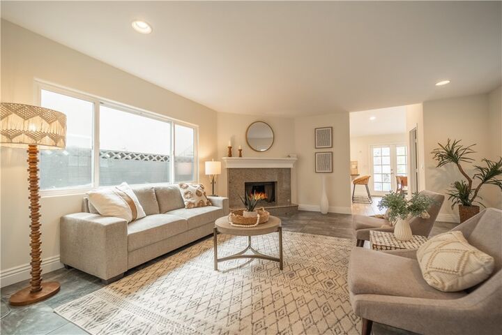 Property Photo: 919 Alabama CA 92648