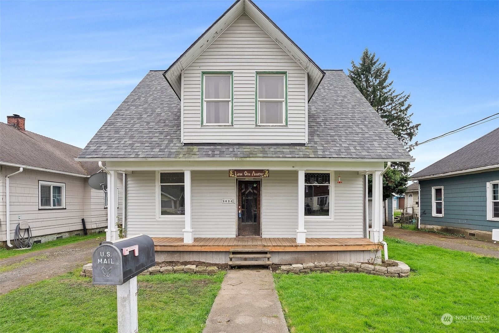 3 bed Hoquiam home for sale 2634 Aberdeen Avenue, Hoquiam, WA 98550