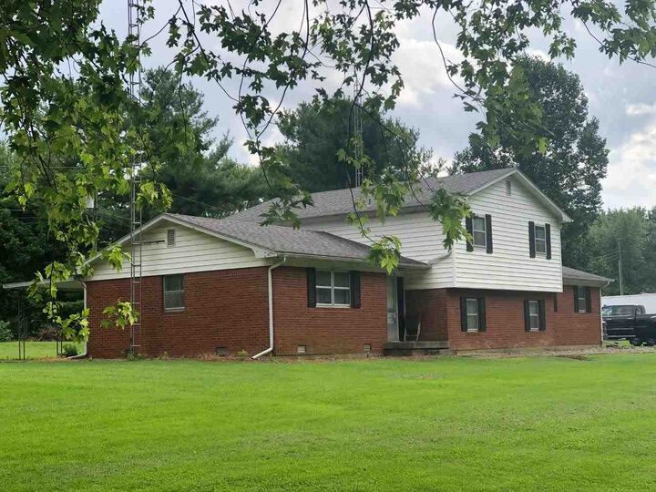 Property Photo:  409 W Main Street  IN 47357 