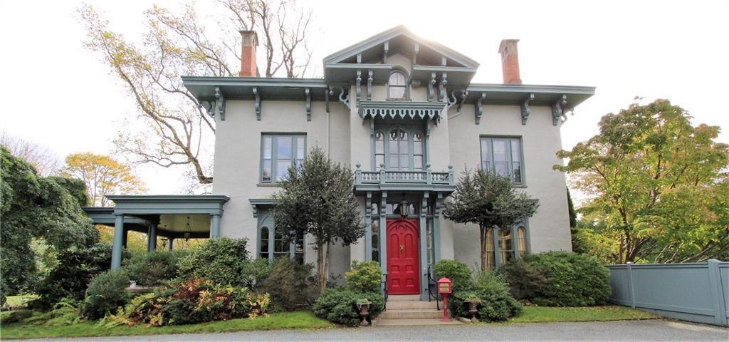 Property Photo:  443 Bellevue Av  RI 02840 