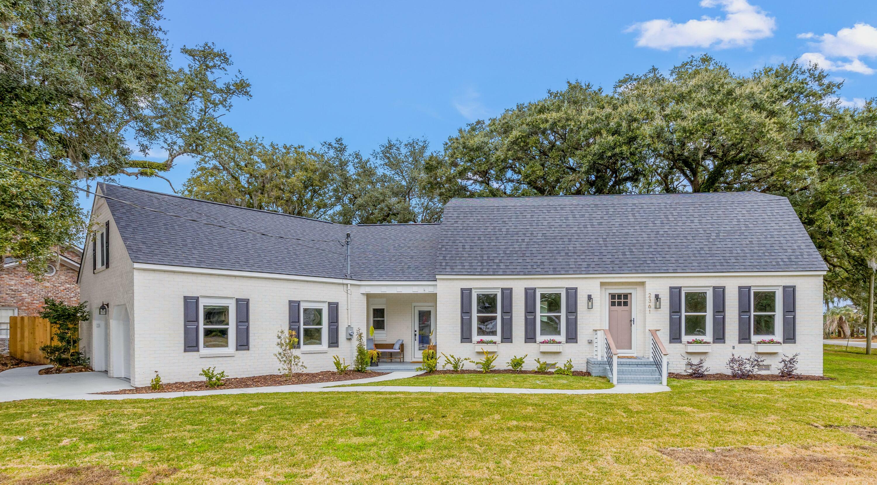 Property Photo:  2361 Erskine Avenue  SC 29414 