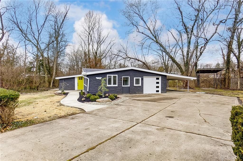 Property Photo: 1781 Ken Klare Drive OH 45432