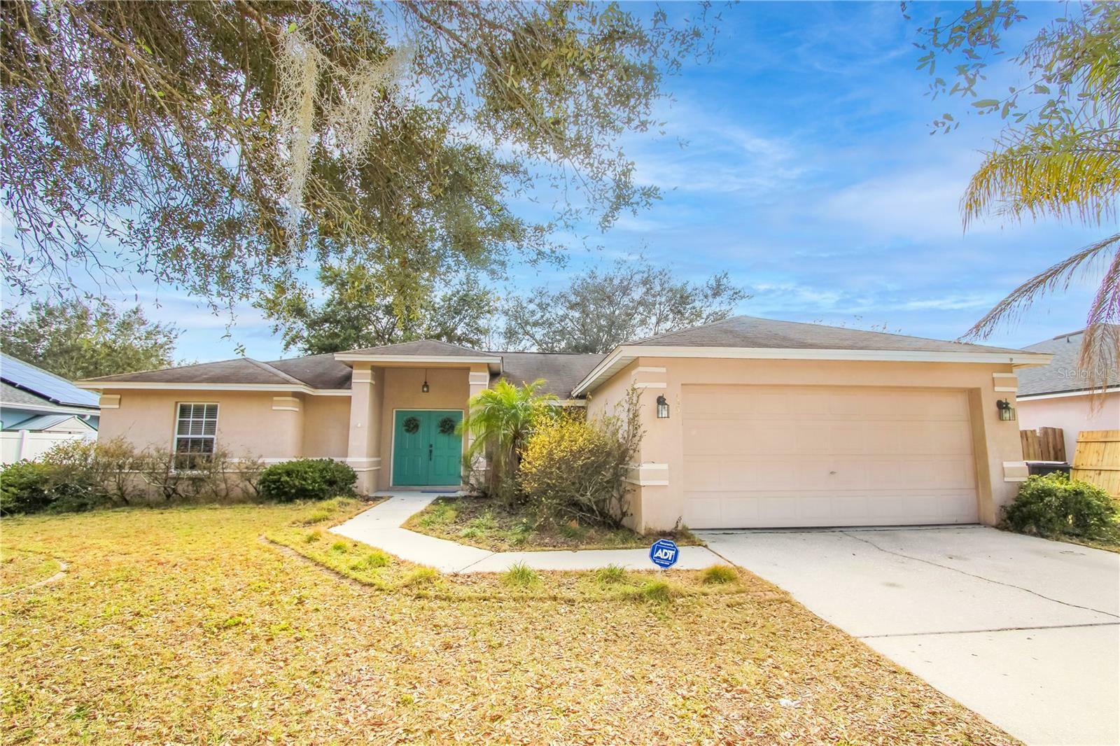 Property Photo:  135 Winston Manor Circle  FL 33584 