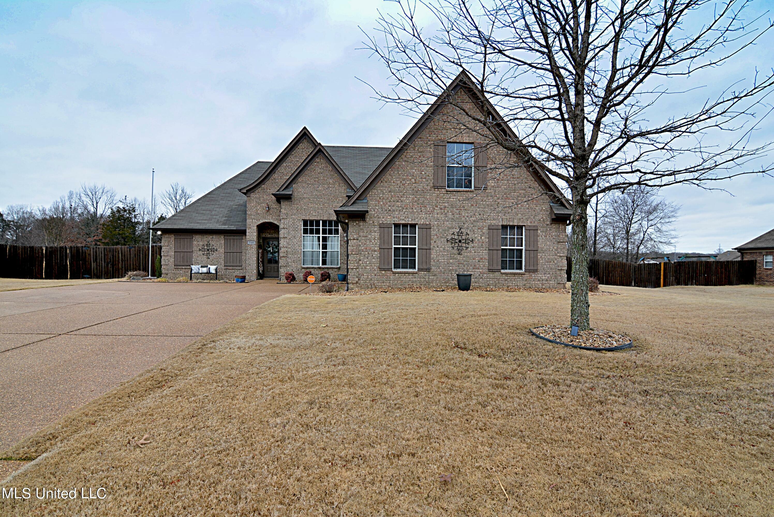 Property Photo:  710 Buttermilk Drive  MS 38651 