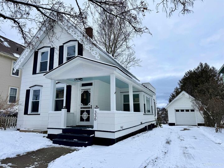 336 Rock  Marquette MI 49855 photo