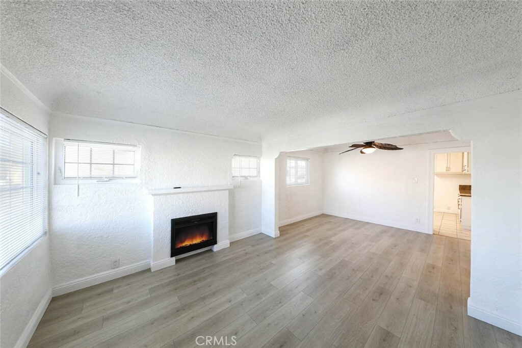 Property Photo:  530 W 105th Street  CA 90044 