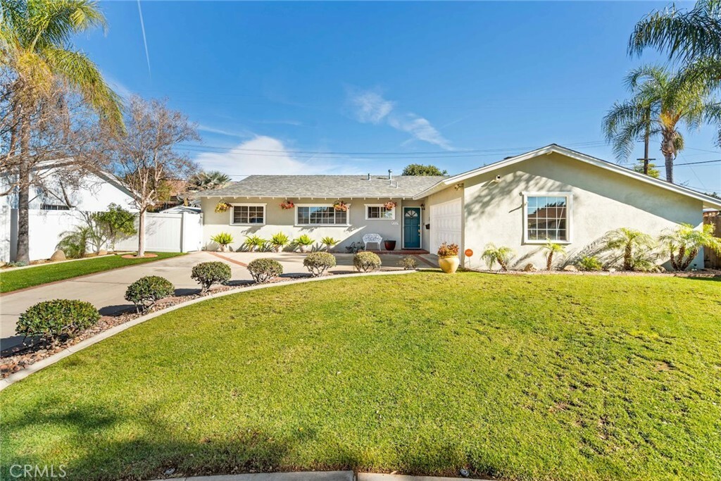 Property Photo:  614 Cardinal Lane  CA 92374 