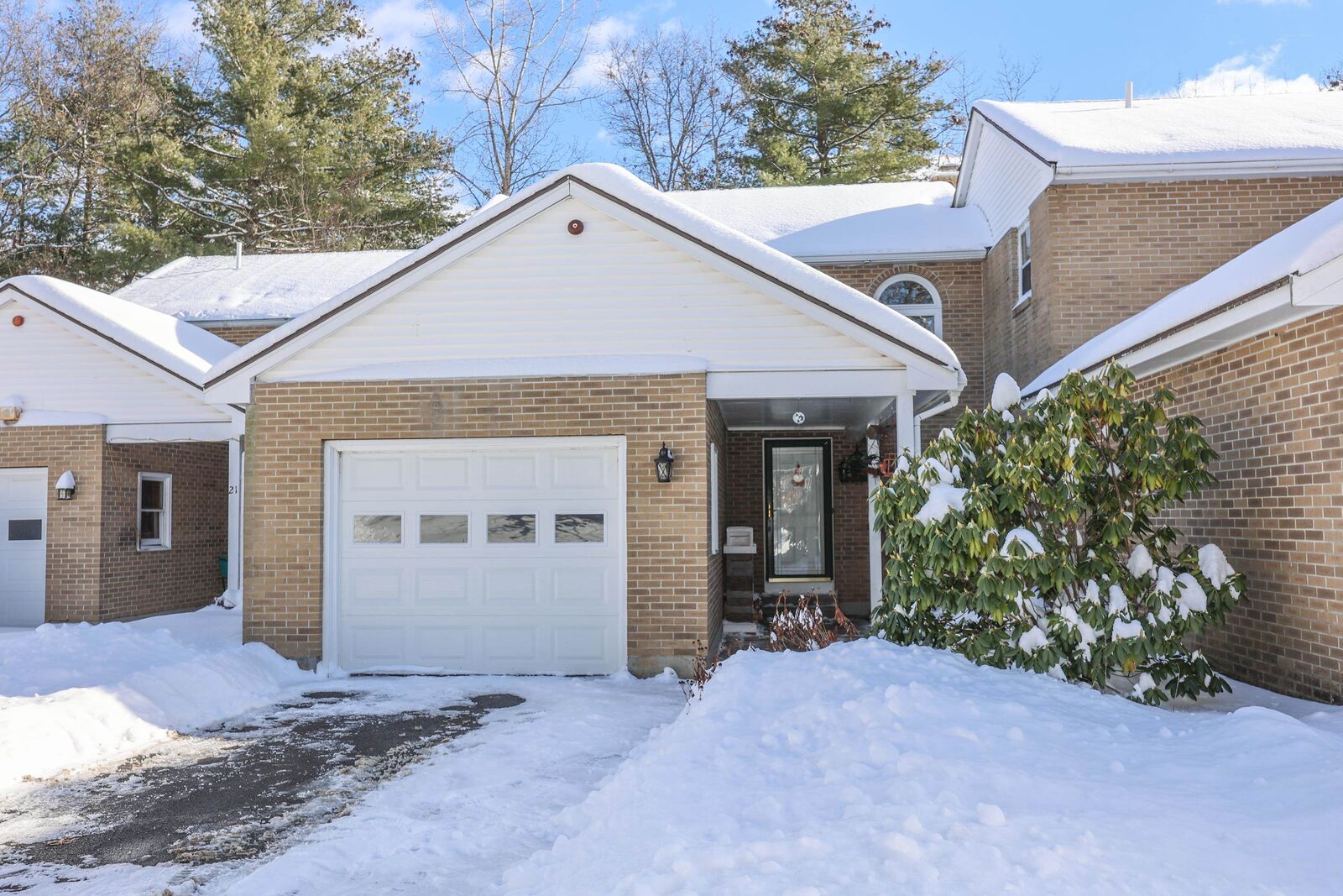 Property Photo:  22 Bonnie Heights Drive  NH 03051 