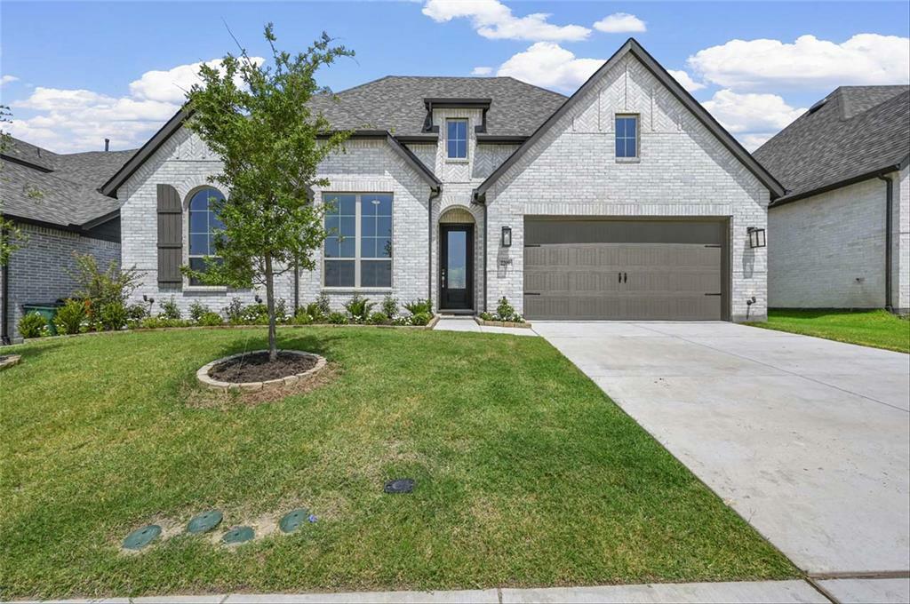 Property Photo: 2209 Desmond Drive TX 75126