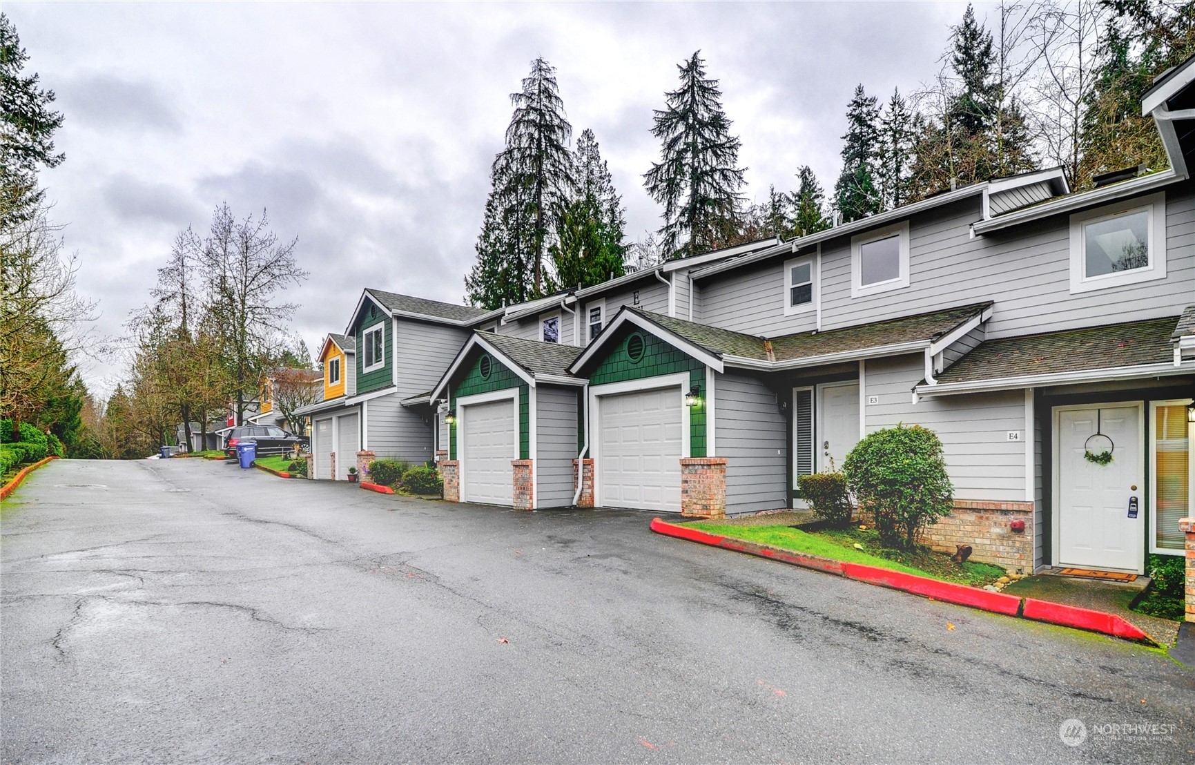 Property Photo:  23111 15th Avenue SE E3  WA 98021 