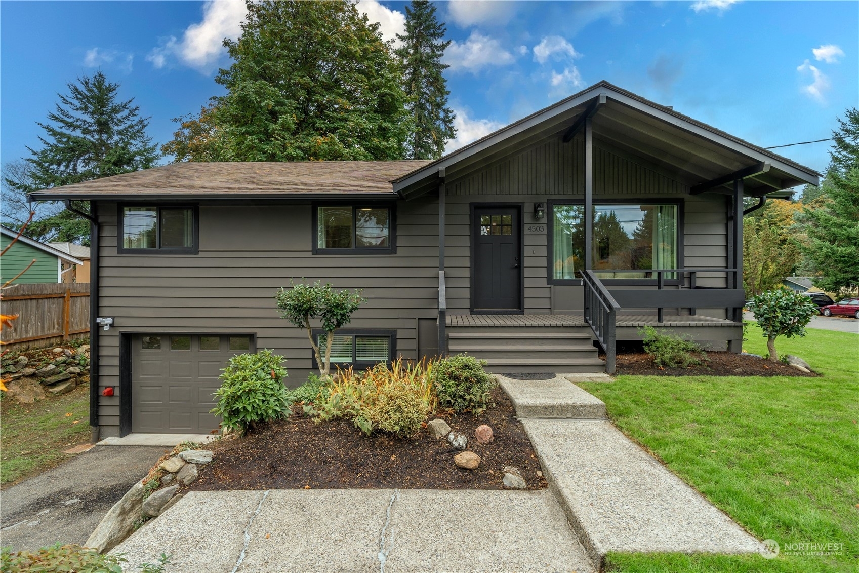 Property Photo: 4503 S 254th Street WA 98032