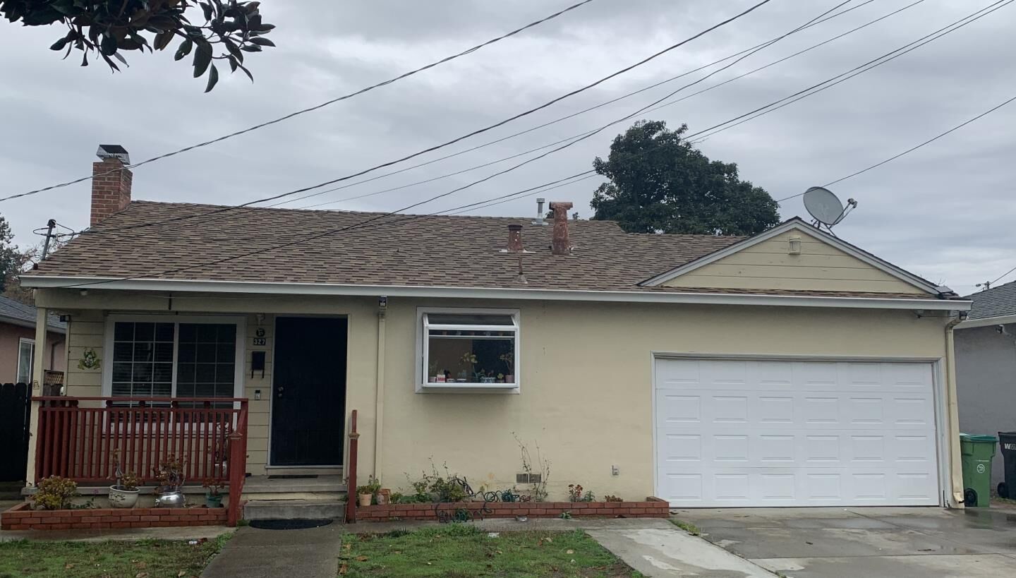 Property Photo: 327 Ocie Way CA 94541