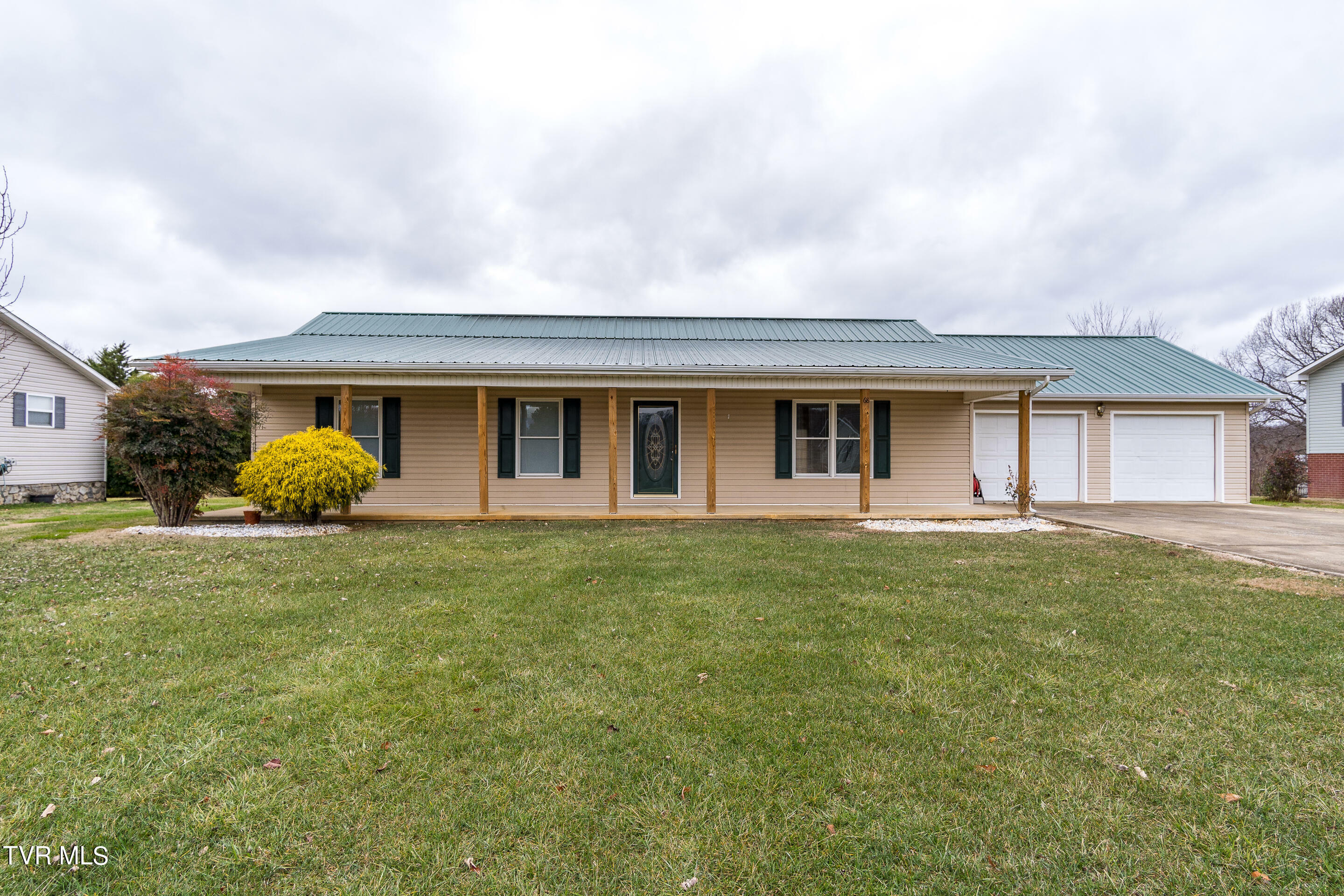 68 Sunnyside Ridge Drive  Greeneville TN 37743 photo