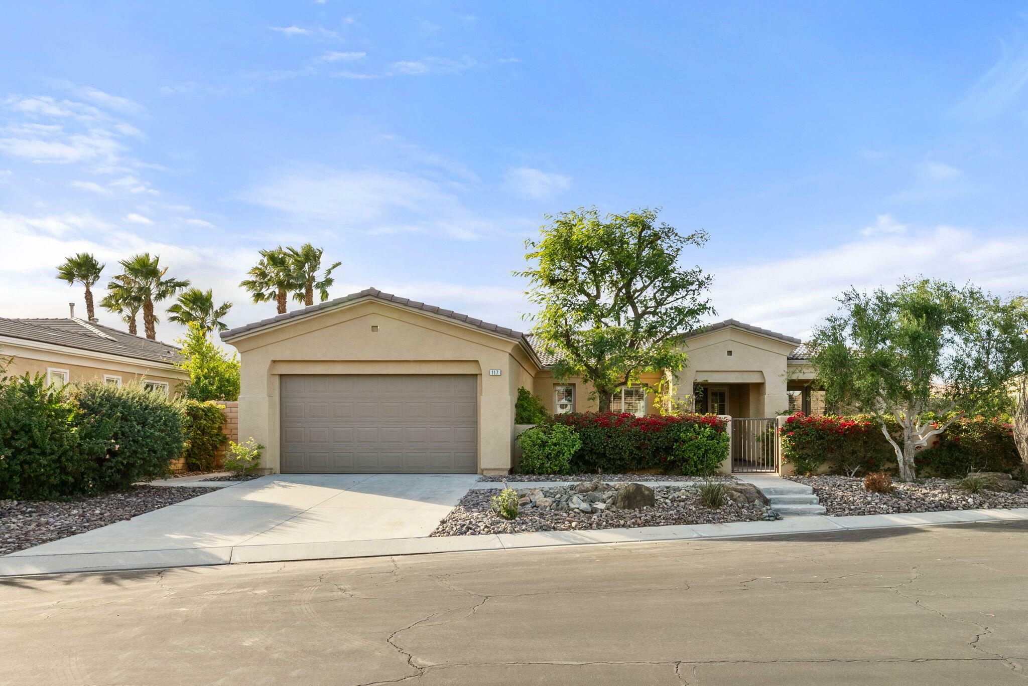 Property Photo:  117 Felice Court  CA 92211 