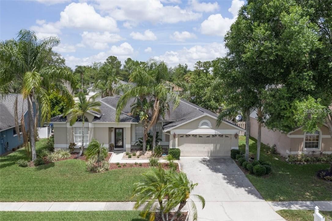 Property Photo: 2006 Dumont Drive FL 33596