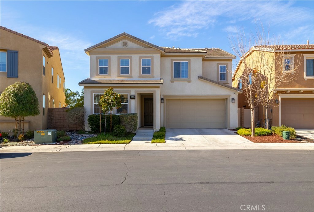 Property Photo:  24427 Poinsettia Drive  CA 92532 