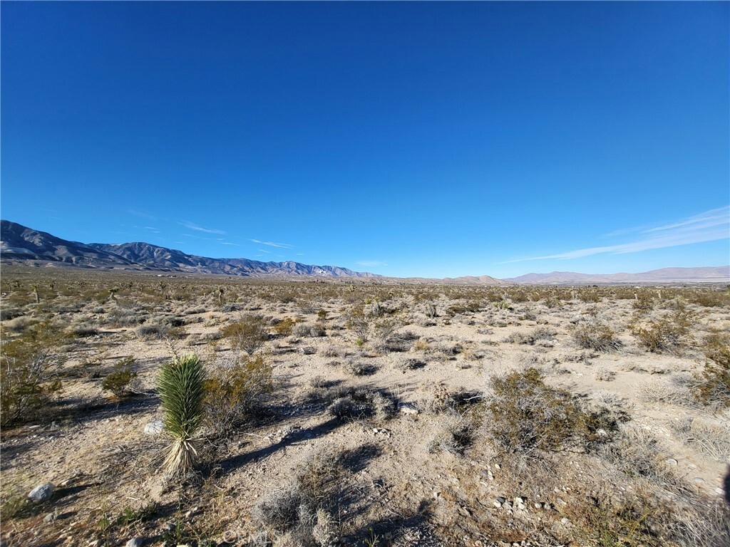 Property Photo:  0 Near Camp Rock Rd 0449-651-27  CA 92356 