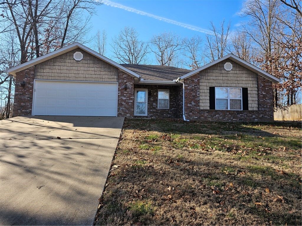 Property Photo: 33 Skipton Drive AR 72714