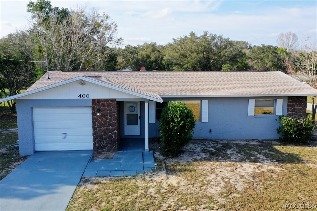 Property Photo:  400 S Barbour Street  FL 34465 