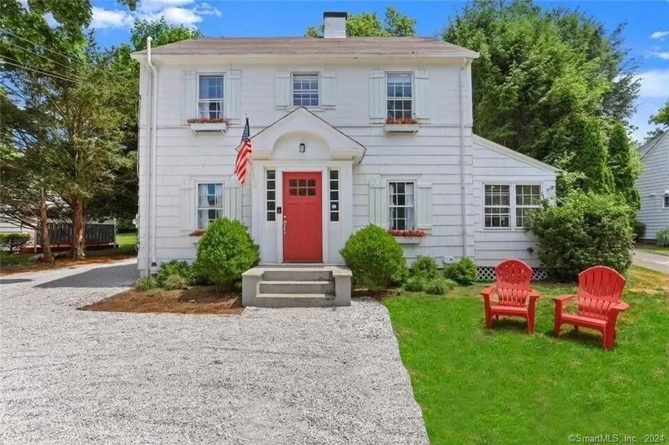Property Photo:  61 Hillandale Road  CT 06880 