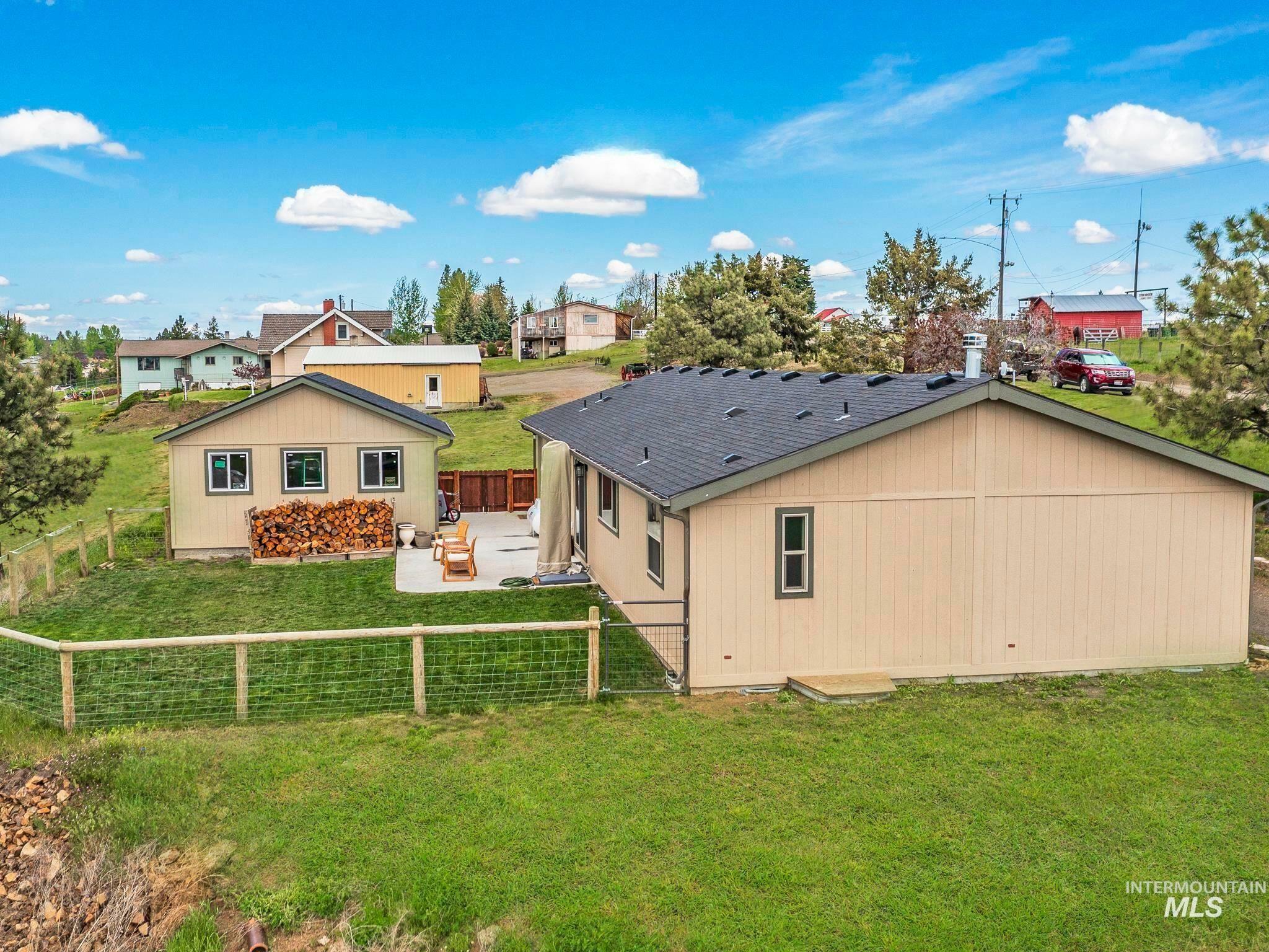 Property Photo:  605 East St.  ID 83522 