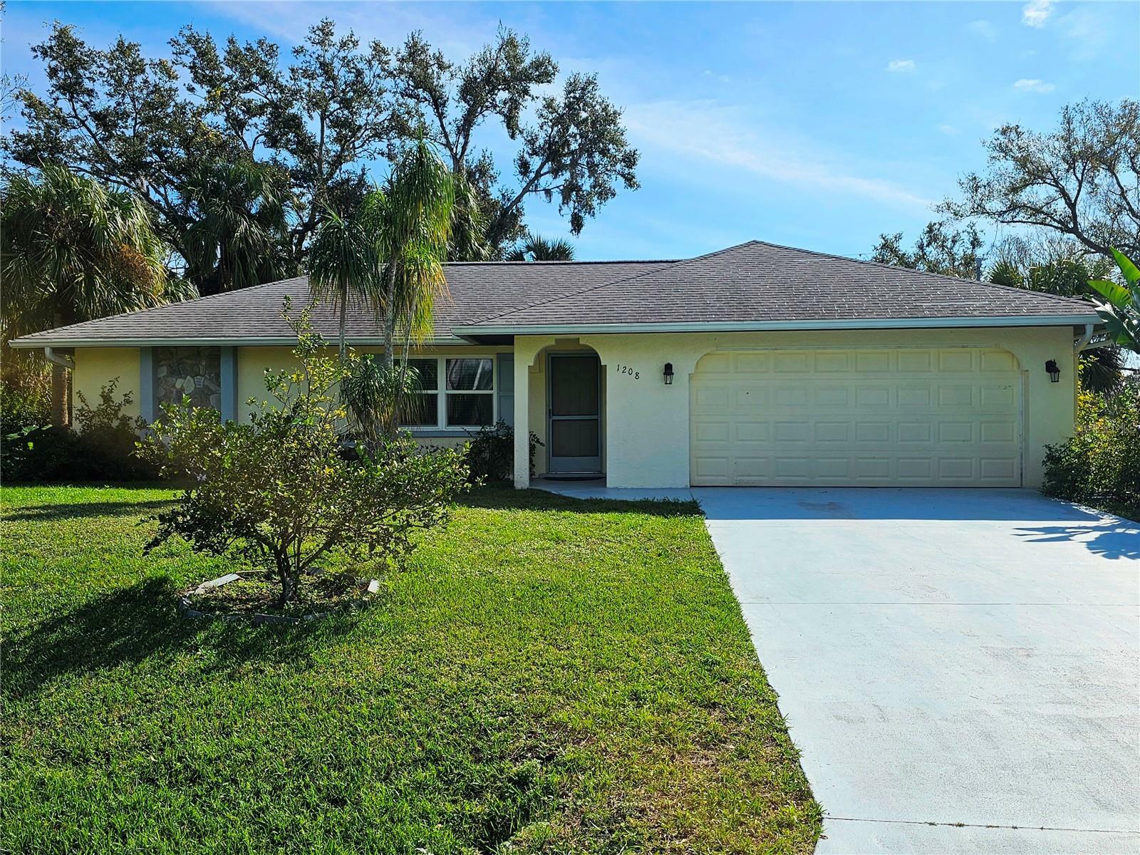 Property Photo:  1208 Clearview Drive  FL 33953 