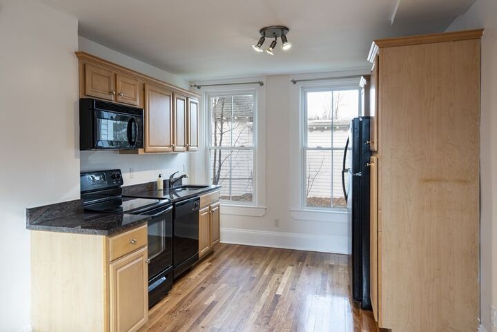 Property Photo:  146 Lincoln Rd A  MA 01773 